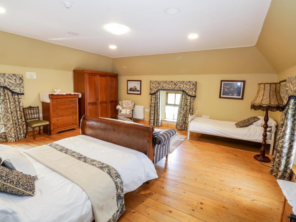 An Maide Ban Villa Cootehill Екстериор снимка